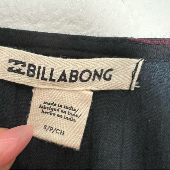 Billabong Short Sleeve Button Front Floral Printed Maxi Dress Black Size Small - Picture 7 of 11